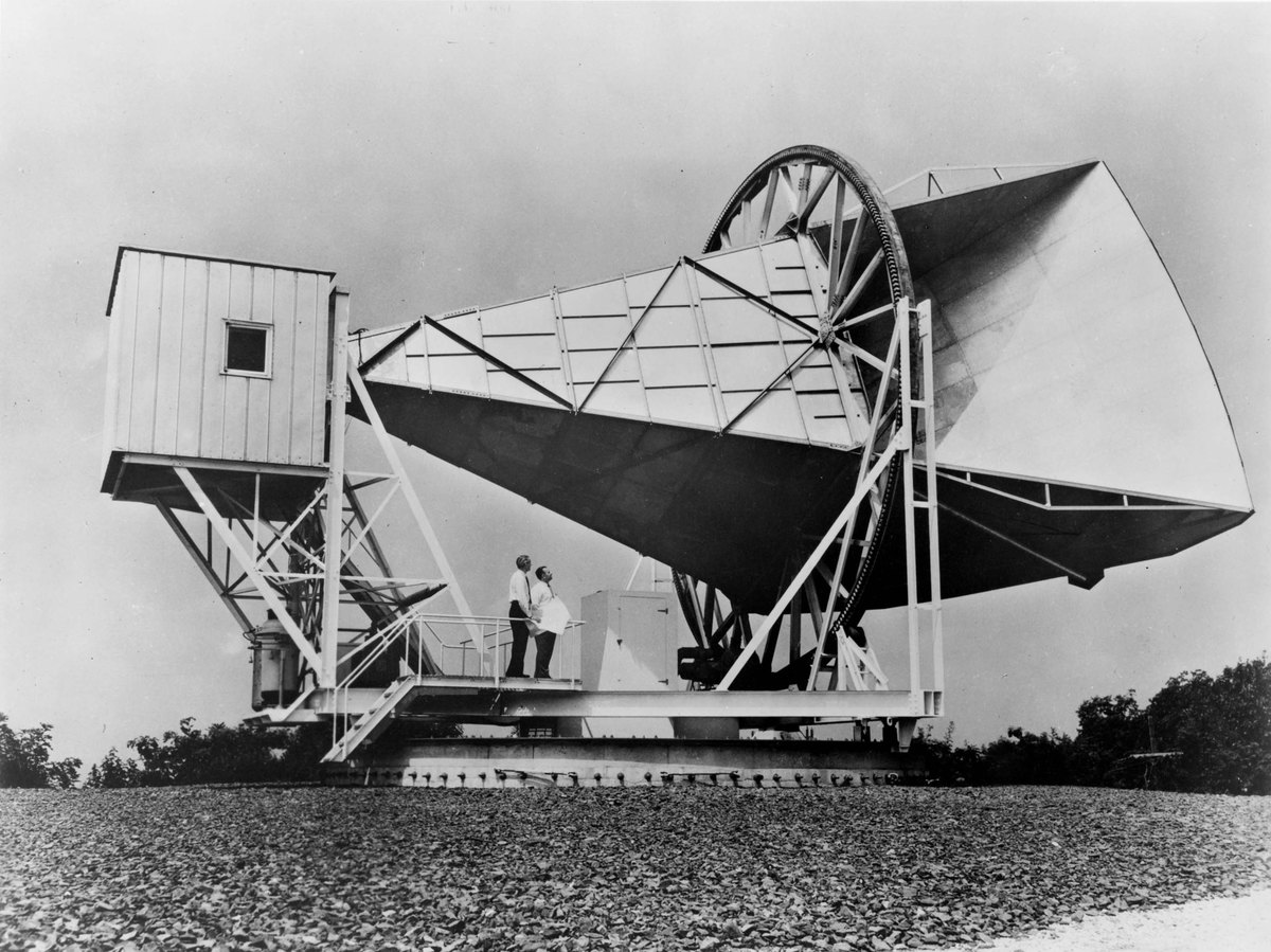 Penzias and Wilson Horn's antenna, like a gigantic hearing aid